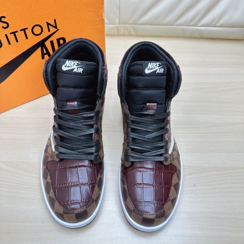 l**is V*t*n sneakers